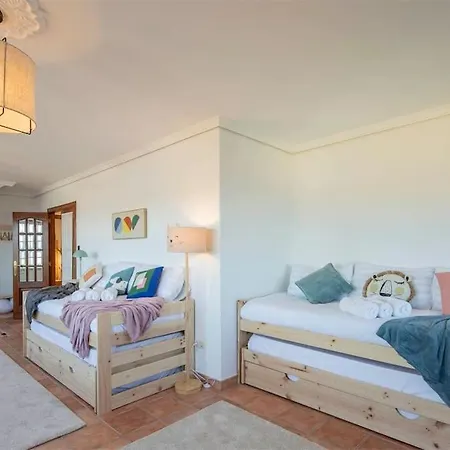 Gran Casa Con Vistas A La Ria De Hébergement de vacances *