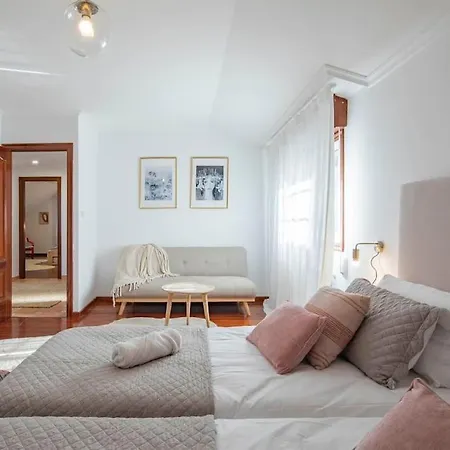 Gran Casa Con Vistas A La Ria De Vigo